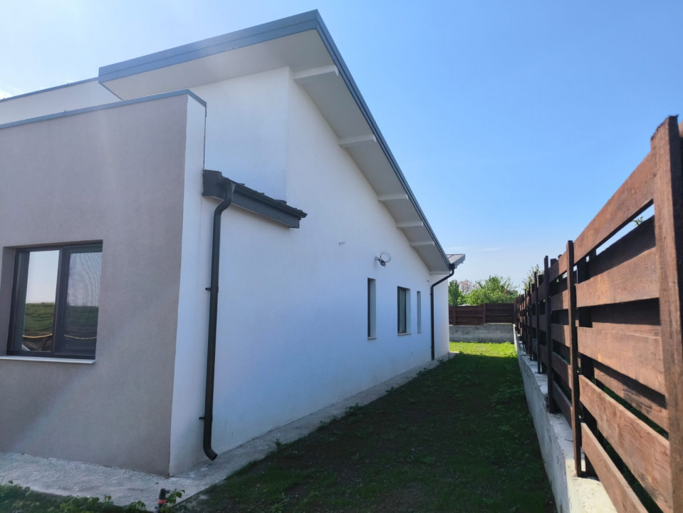 Casa 4 camere , super calitate Blvd. Poitiers Hlincea