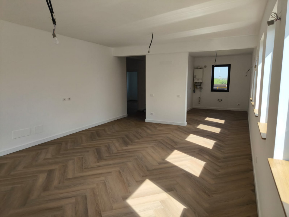 Casa 4 camere , super calitate Blvd. Poitiers Hlincea