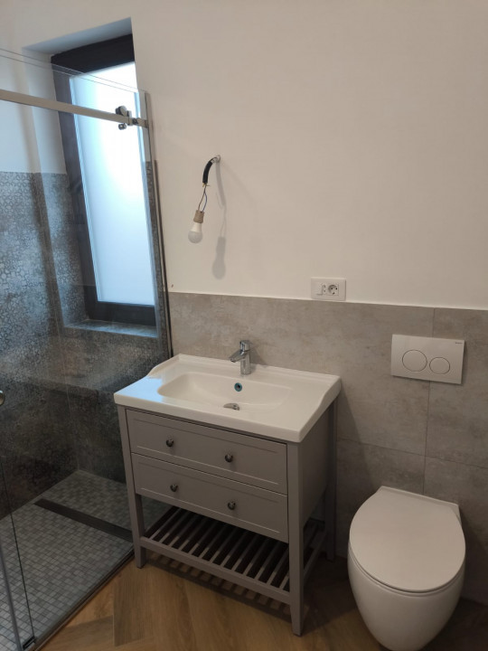 Casa 4 camere , super calitate Blvd. Poitiers Hlincea