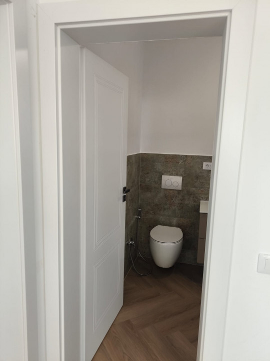 Casa 4 camere , super calitate Blvd. Poitiers Hlincea