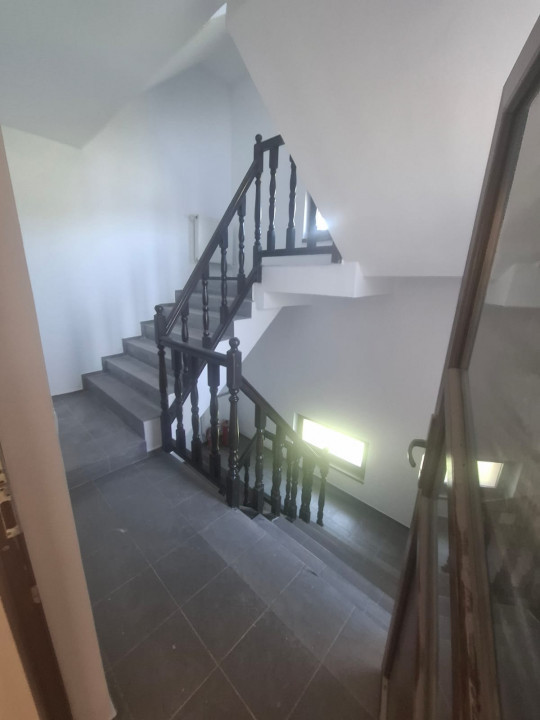 Urgent ocazie investitie casa 400mp+spatii  comerciale, rezidential D+P+E+M