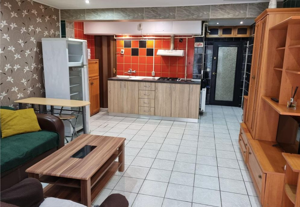 APARTAMENT SEMIDECOMANDAT CENTRU ISTORIC 
