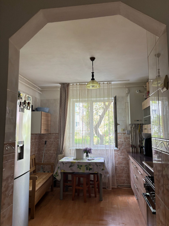 Se pune la vânzare apartament cu 2 camere, în zona Astra – Strada Apollo
