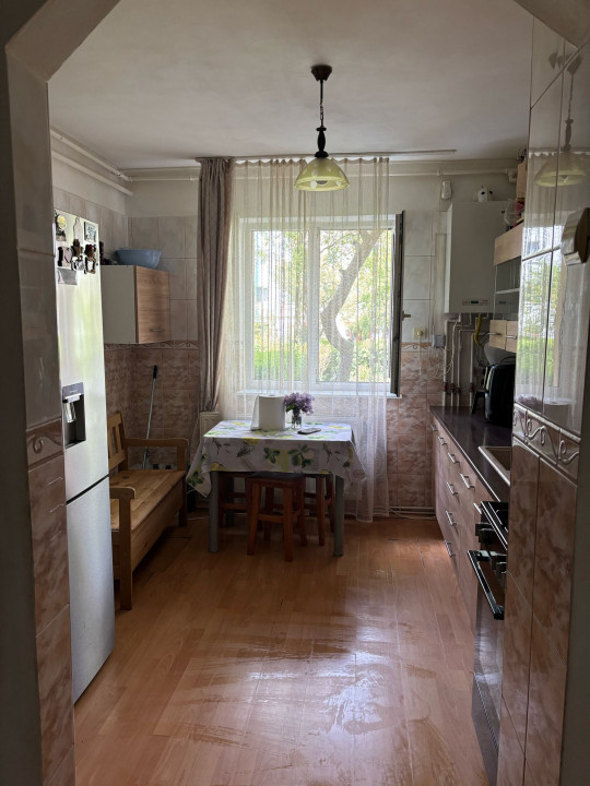 Se pune la vânzare apartament cu 2 camere, în zona Astra – Strada Apollo