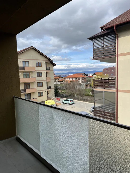 Apartament de Închiriat – Zona Coresi-Tractoru