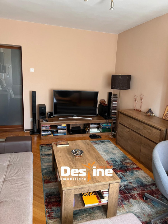 Podu Roș- Apartament 3 camere decomandat 64mp mobilat+utilat