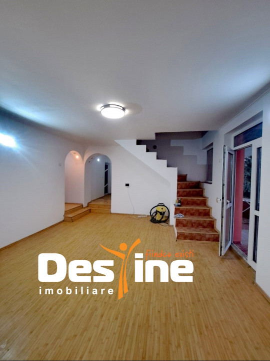 CASA HORLESTI  5 camere, 1200 mp teren 