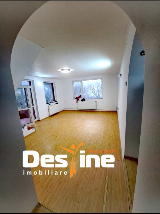 CASA HORLESTI  5 camere, 1200 mp teren 