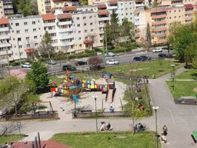 Închiriere apartament 2 Camere, luminat și confortabil
