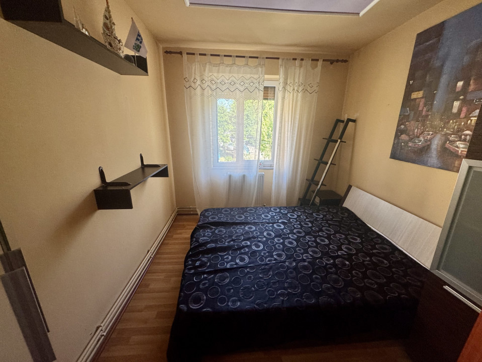 Apartament 2 camere bloc caramida etaj 1