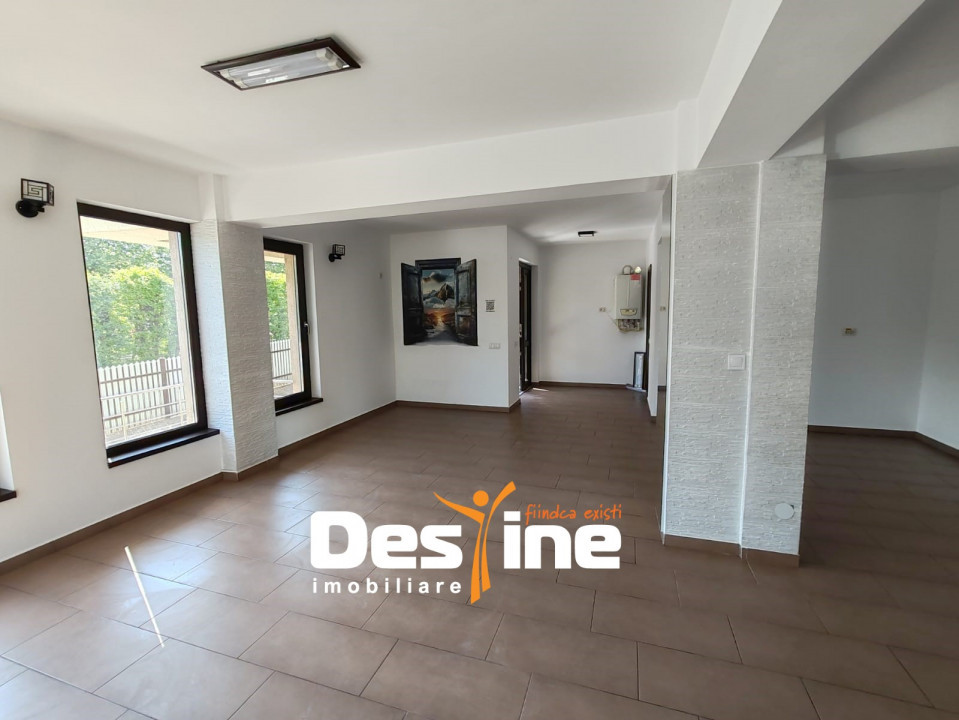 SPATIU BIROURI/ COMERCIAL, 65 MP, RENOVAT