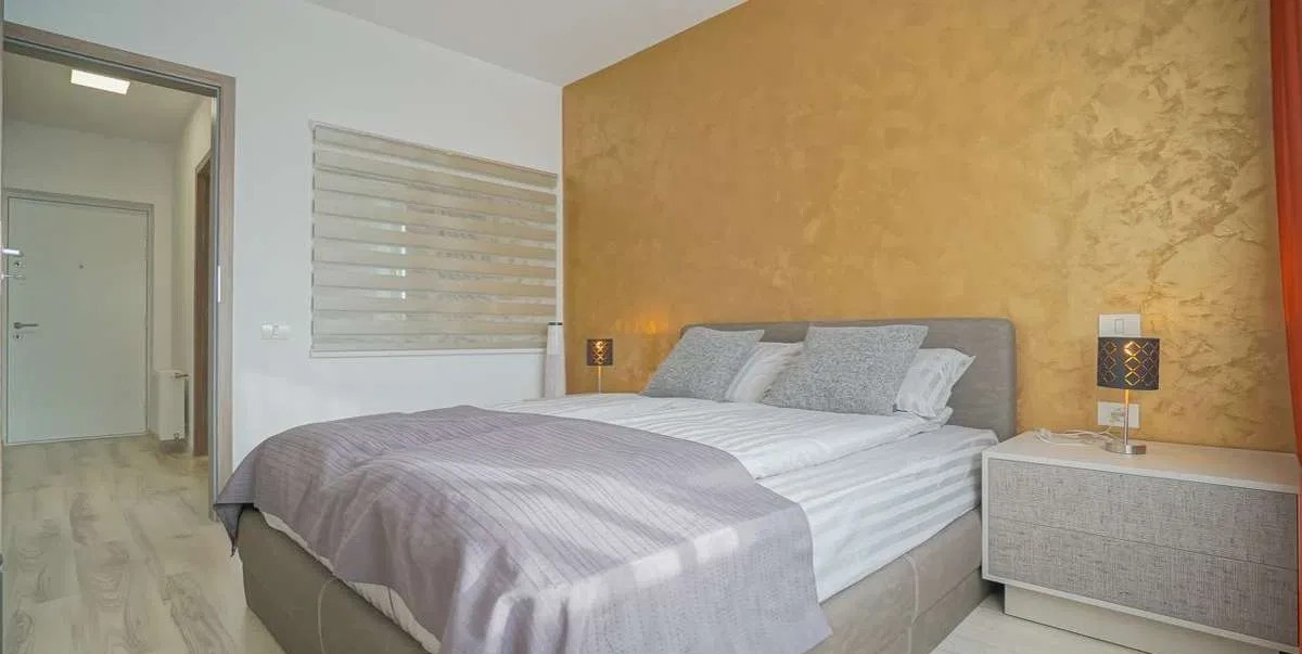 Apartament 2 cam 60 MP, et 10, RACADAU