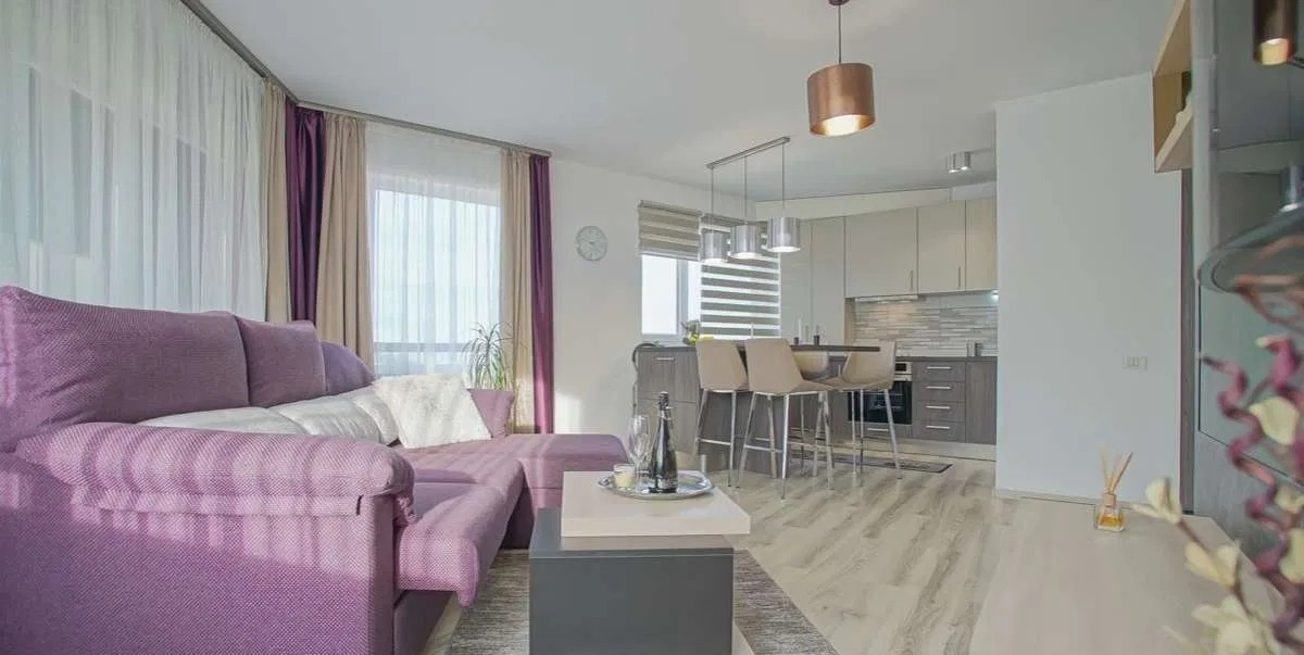 Apartament 2 cam 60 MP, et 10, RACADAU