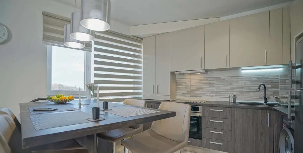 Apartament 2 cam 60 MP, et 10, RACADAU