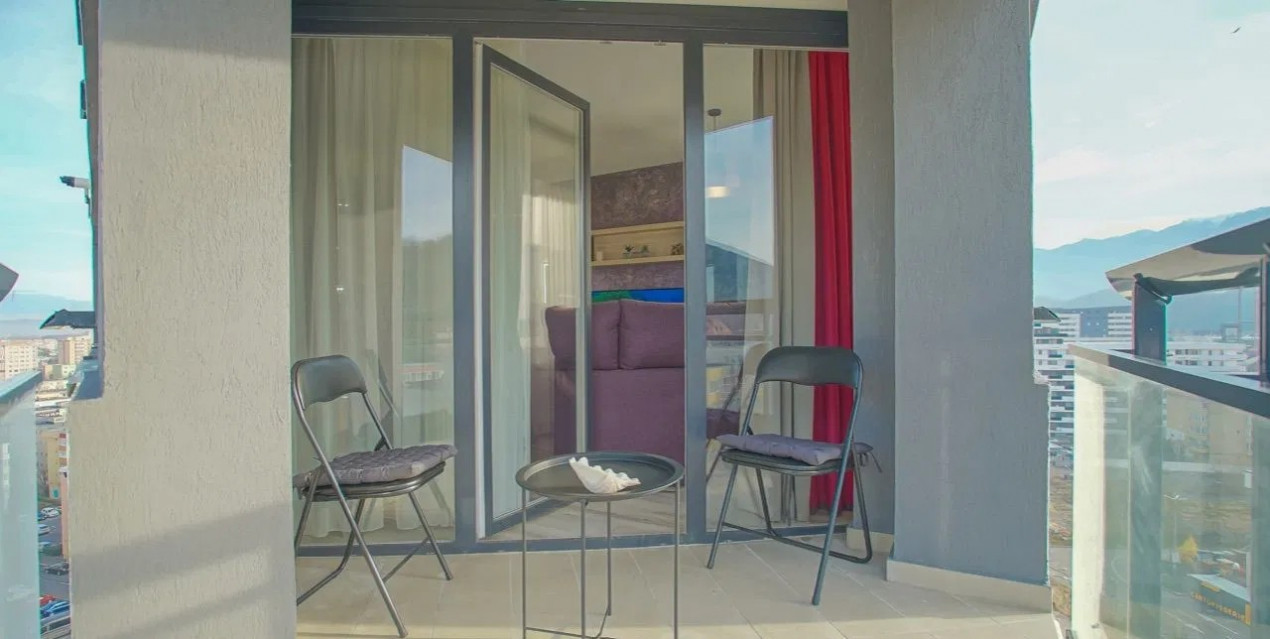 Apartament 2 cam 60 MP, et 10, RACADAU