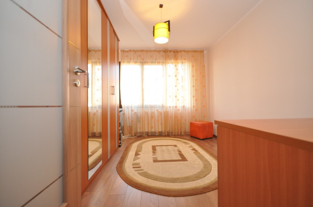 Apartament 3 cam 65 MP, et 5, CENTRUL CIVIC