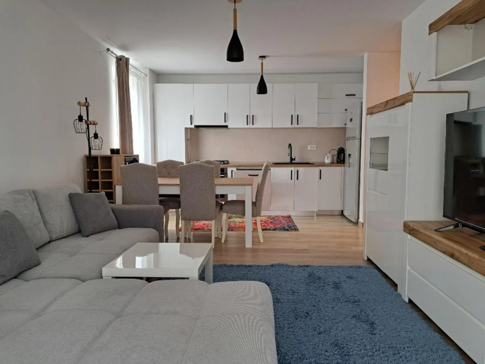 Apartament de lux cu 2 camere în Urban Plaza Brașov- loc de parcare inclus