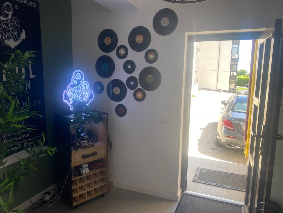 Locuință sau spațiu comercial – 65 mp la parter de vilă, Valea Lupului