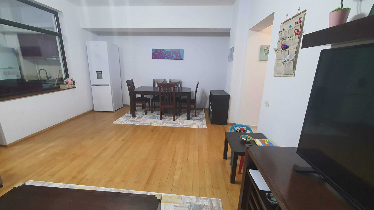 Apartament 3 camare bloc nou 