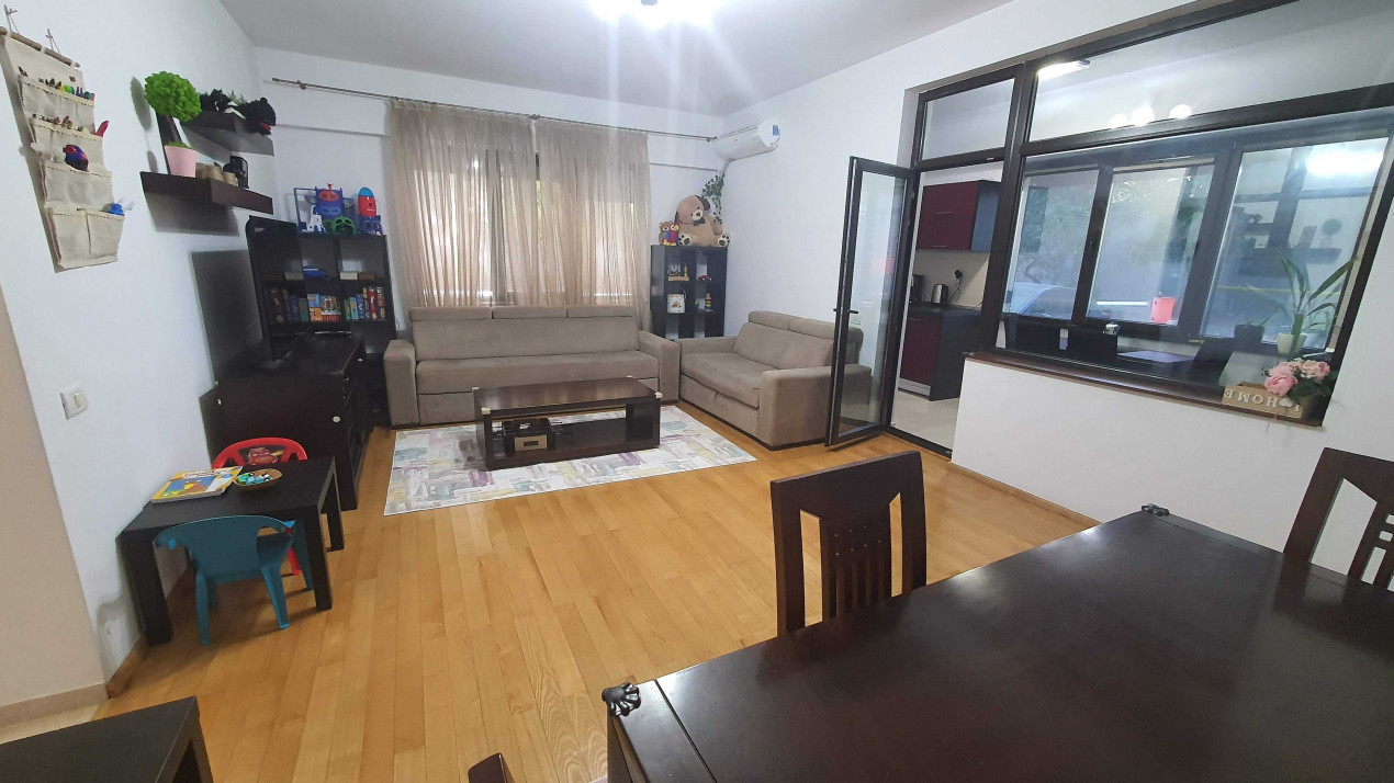 Apartament 3 camare bloc nou 