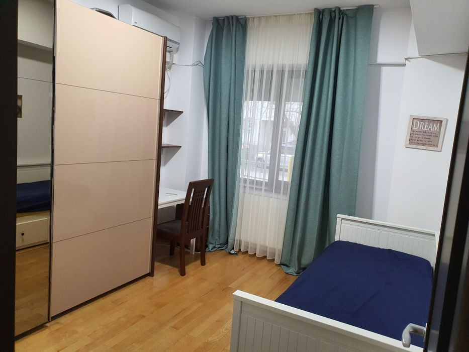 Apartament 3 camare bloc nou 