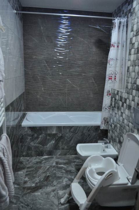 Apartament deosebit cu 2 camere, situat în complexul exclusivist Isaran, Brașov