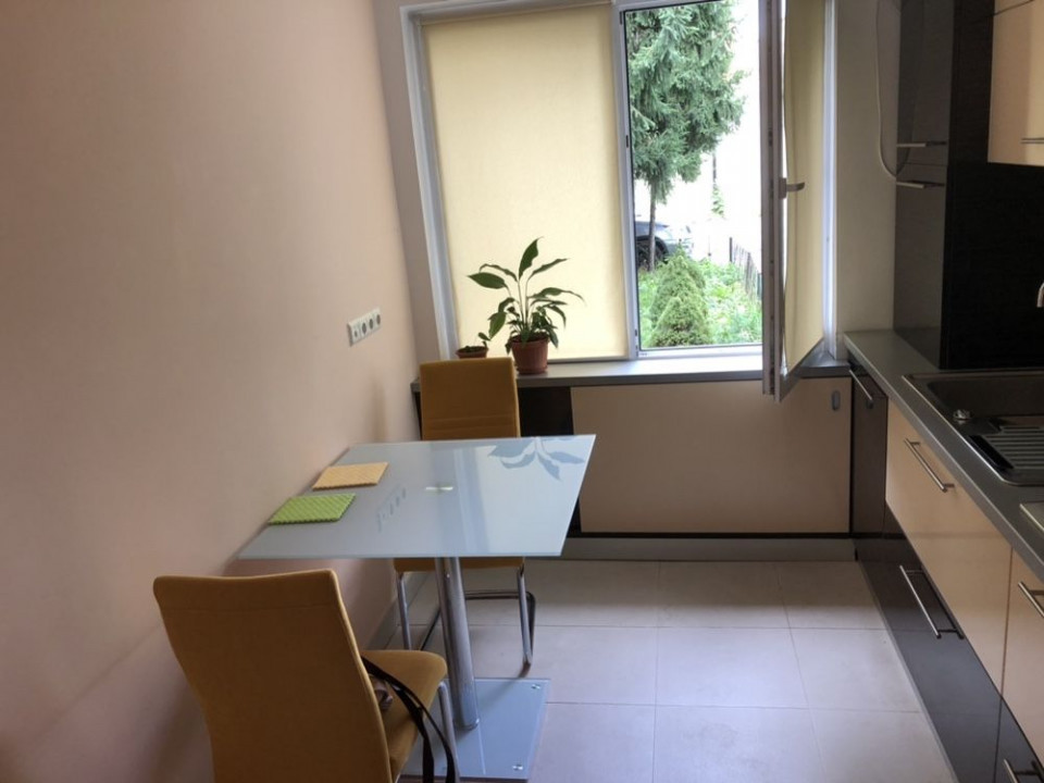 Apartament 2 cam 55 MP, PARTER, ULTRACENTRAL, LOC PARCARE