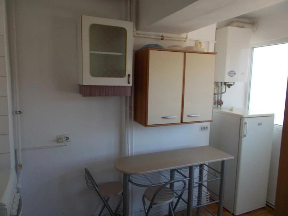Garsonieră luminoasă și renovată – Etaj 6/7