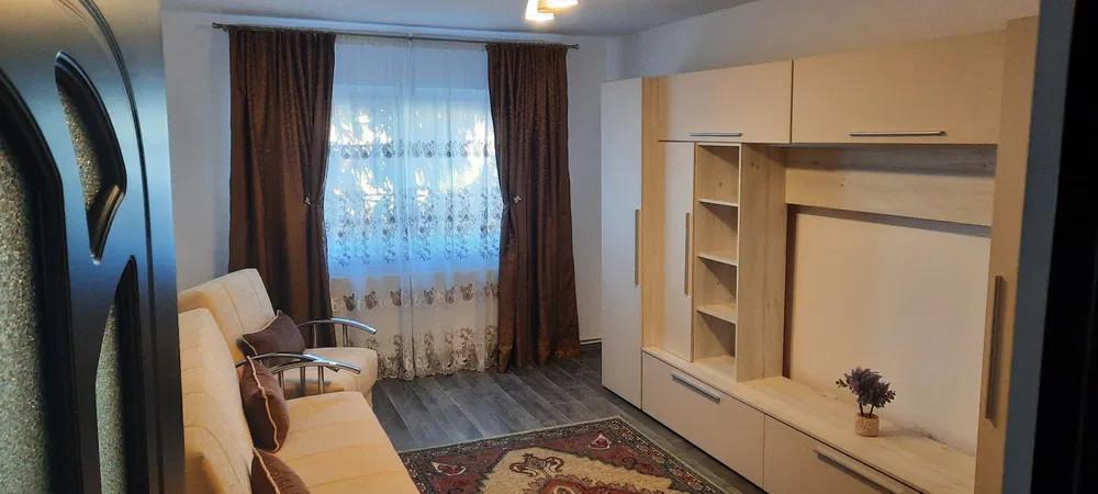APARTAMENT 2 CAMERE DECOMANDAT 