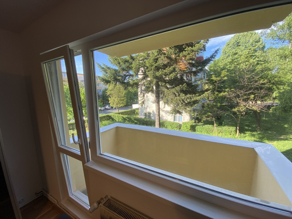 Închiriere apartament 3 camere – Zona Astra, Brașov