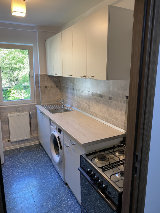 Închiriere apartament 3 camere – Zona Astra, Brașov