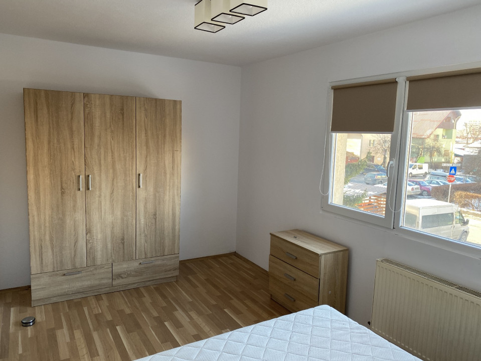 Închiriere apartament 3 camere – Zona Astra, Brașov