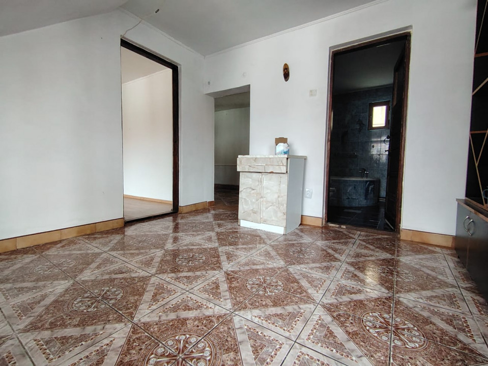 Casa edificata anul 2000