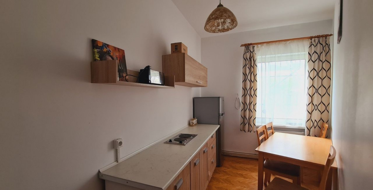 APARTAMENT DECOMANDAT LA PARTER, CU TERASĂ ȘI OPȚIUNI SUPLIMENTARE DE ÎNCHIRIERE