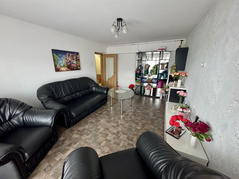 Apartament 4 camere spatios central zona linistita