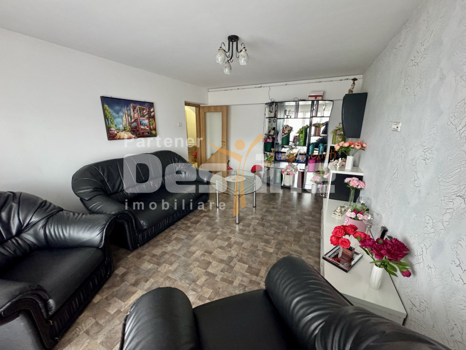 Apartament 4 camere spatios central zona linistita
