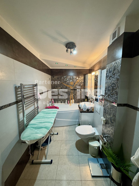 Apartament 4 camere spatios central zona linistita