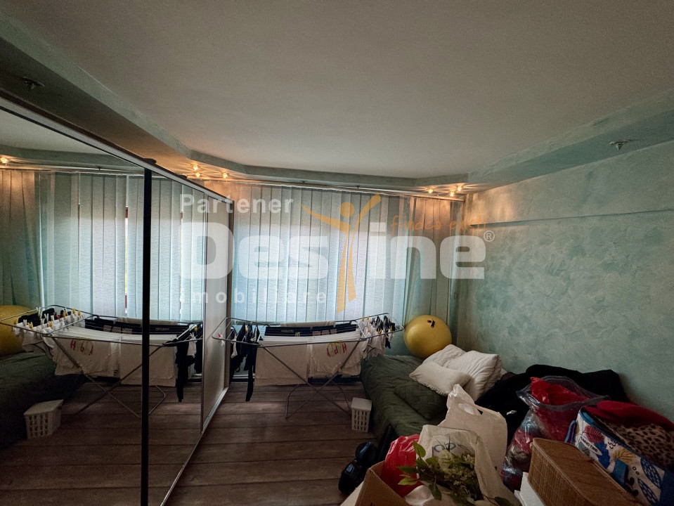 Apartament 4 camere spatios central zona linistita