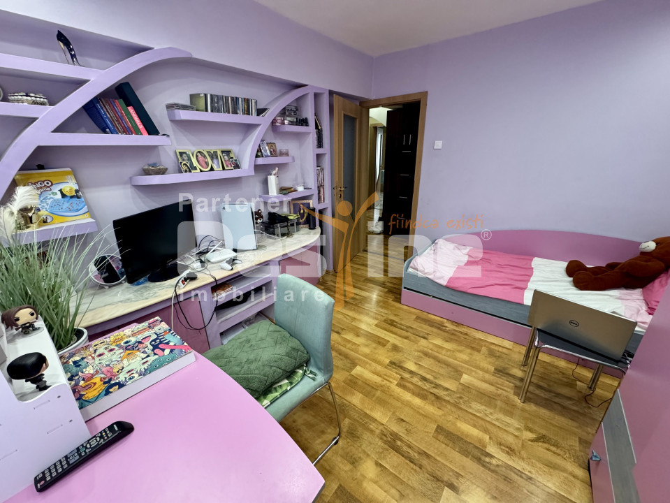 Apartament 4 camere spatios central zona linistita