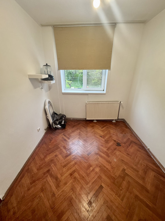 Apartament 3 camere etaj 3