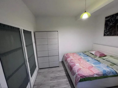 Inchiriere apartament 3 camere- Str. Lunga