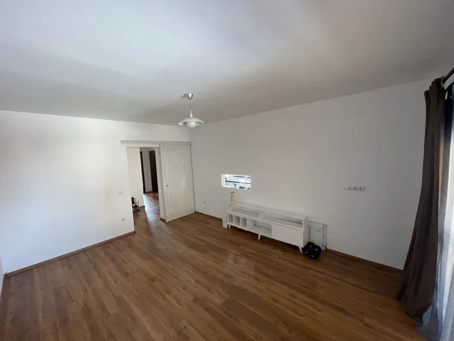 CASĂ DUPLEX DE VÂNZARE ÎN SĂNPETRU, STR. PRIMĂVERII – 93MP + MANSARDĂ 