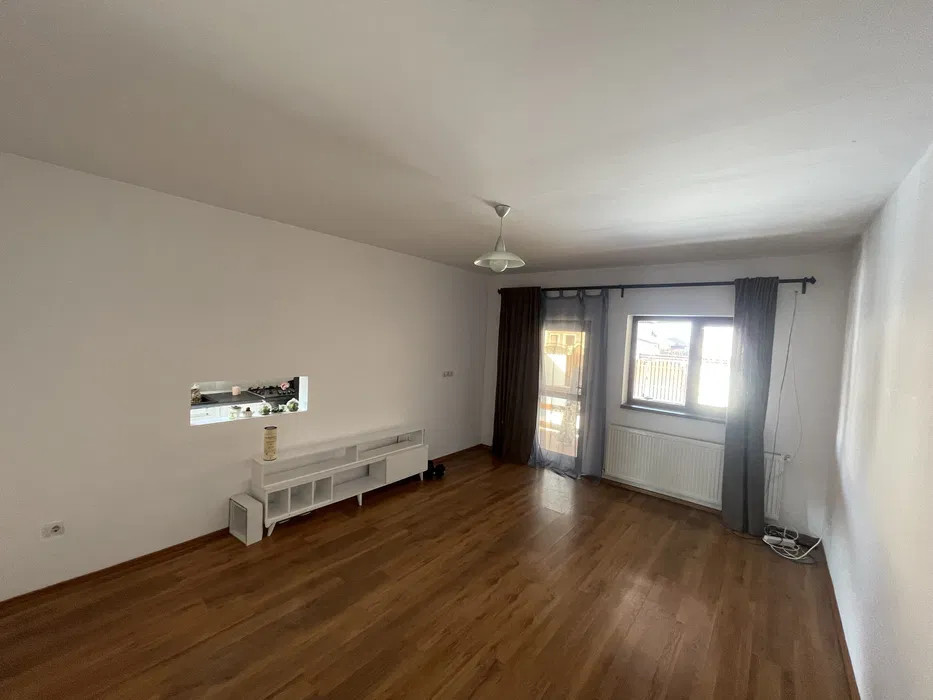 CASĂ DUPLEX DE VÂNZARE ÎN SĂNPETRU, STR. PRIMĂVERII – 93MP + MANSARDĂ 