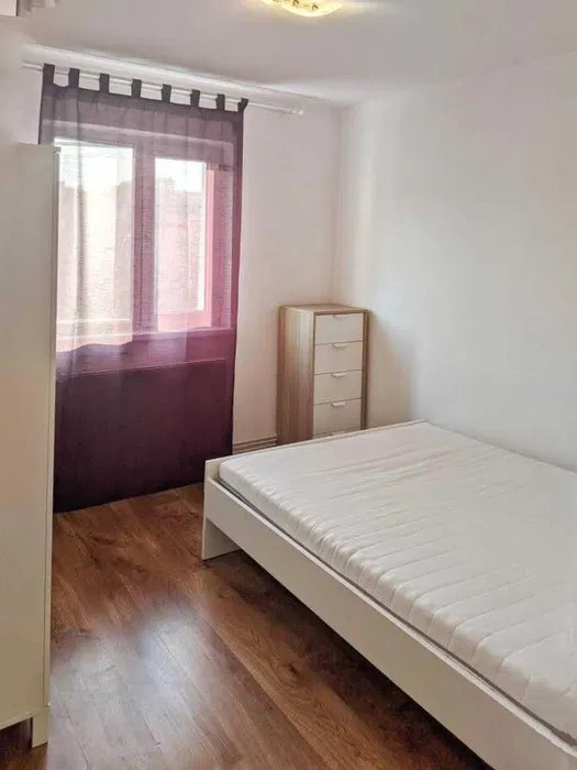 Apartament 2 cam, 40 MP, et 4, FLORILOR