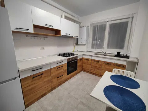 INCHIRIERE APARTAMENT 2 CAMERE DECOMANDATE + LOC DE PARCARE, SUBCETATE RESIDENCE