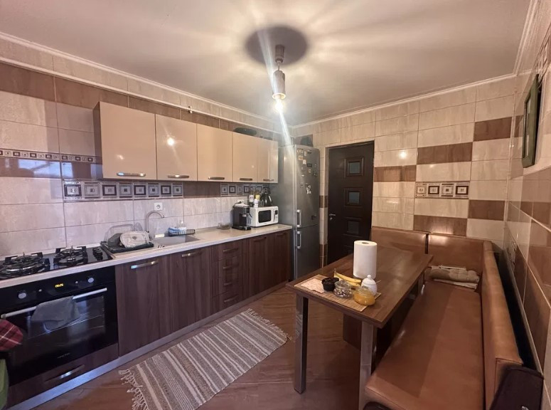 Apartament cu 2 camere Valea Lupului-Mall Moldova