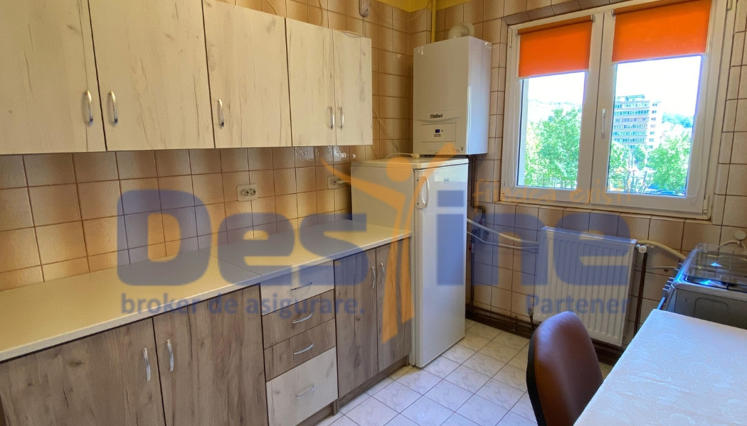Apartament 2 cam DECOMANDAT, 55 MP, et 2, RACADAU