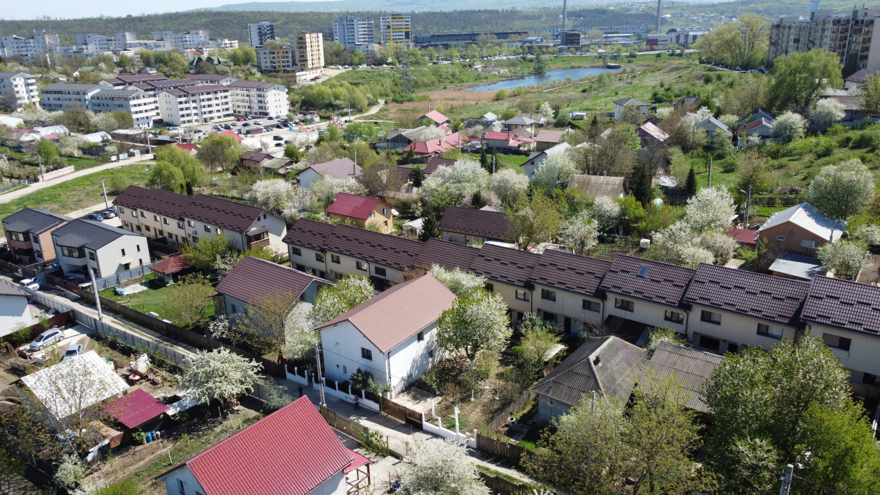 CUG - Apartament 3 camere la vilă, 96 mp , teren comun 500mp