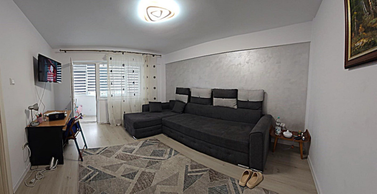 De vănzare două camere decomandate,Central​
