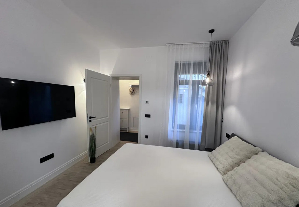 Apartament 3 camere , 80 MP, PARTER + CURTE, ULTRACENTRAL